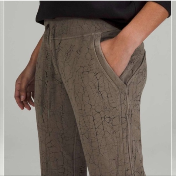 New Lululemon‎ Warm Down Jogger *7/8 Length Thread Dye Rover Sz 10 - Picture 4 of 10